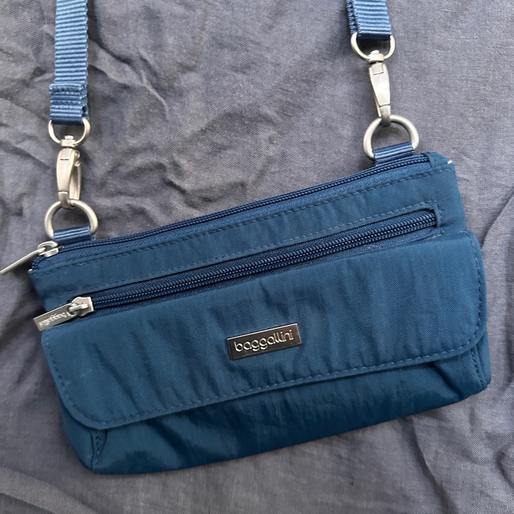 Baggallini Blue Crossbody Bag
